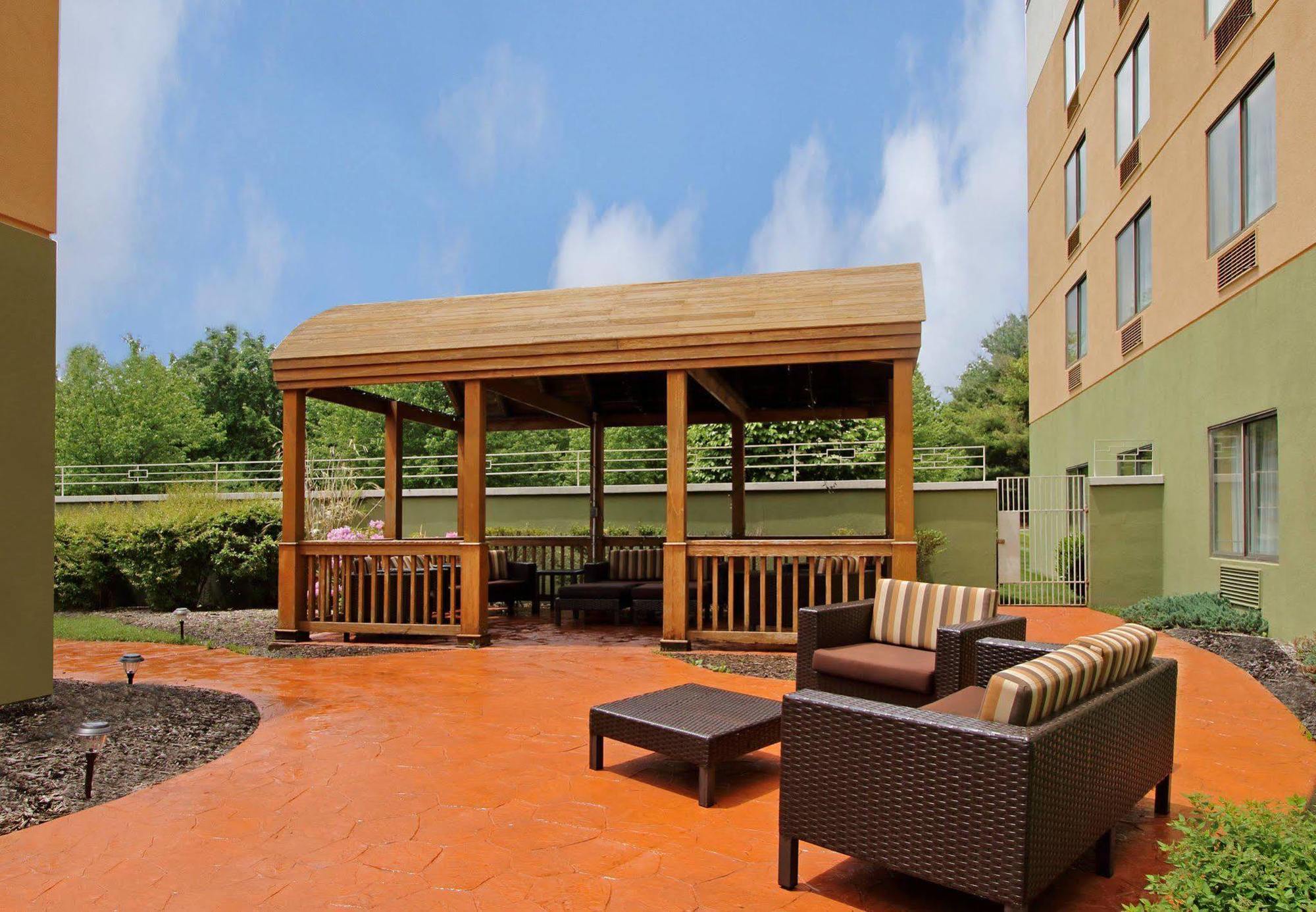 Courtyard Rockaway-Mount Arlington Hotel Exterior photo